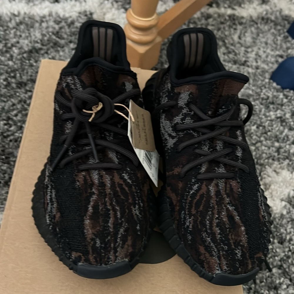 Yeezy Boost 350 size 5